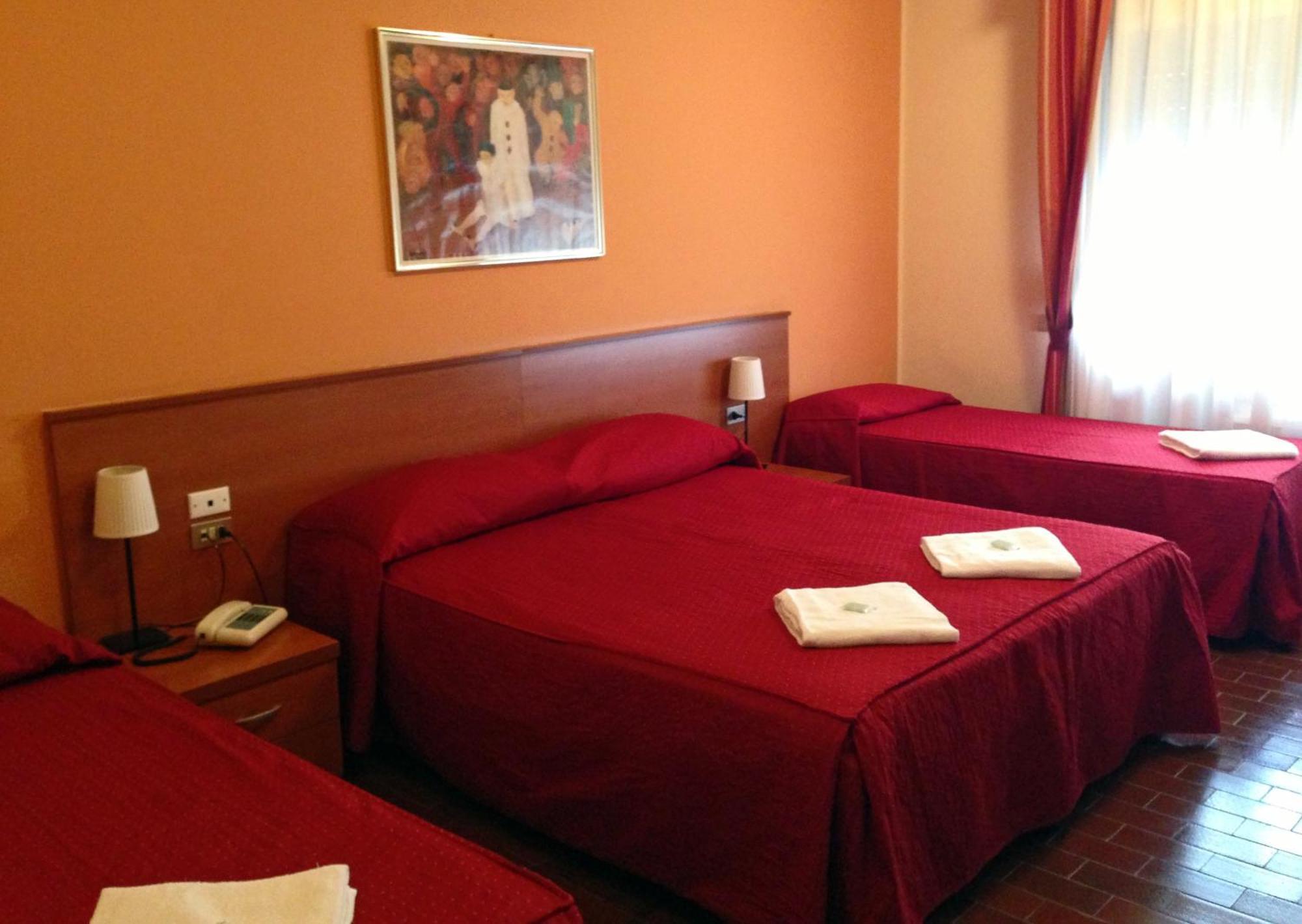 Hotel Forum Rozzano Camera foto