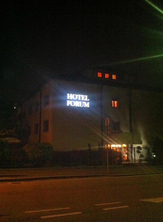 Hotel Forum Rozzano Esterno foto