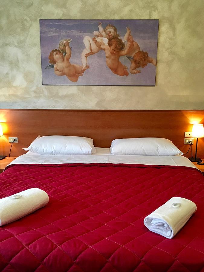 Hotel Forum Rozzano Esterno foto