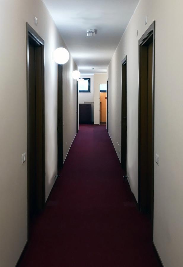 Hotel Forum Rozzano Esterno foto